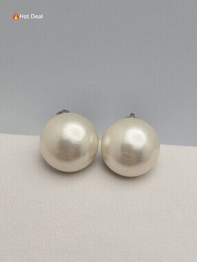 Sarah Coventry Faux Pearl Puffy Button Clip-On Earrings 1/2" Vintage
